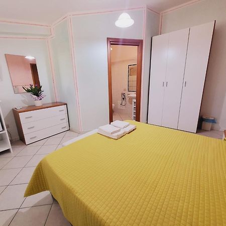 B&B Il Girasole 산타나아레시 외부 사진