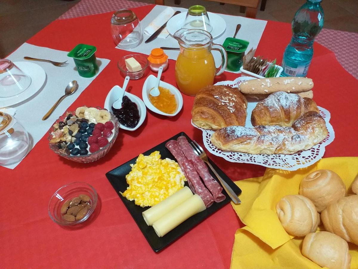 B&B Il Girasole 산타나아레시 외부 사진