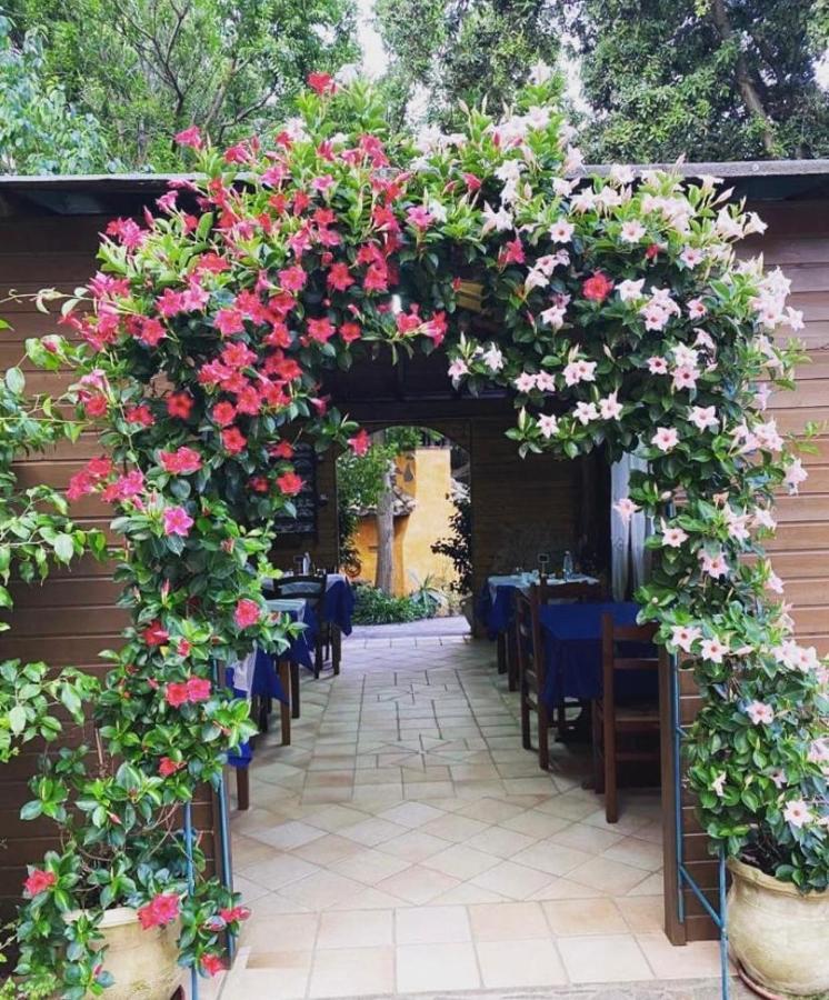 B&B Il Girasole 산타나아레시 외부 사진