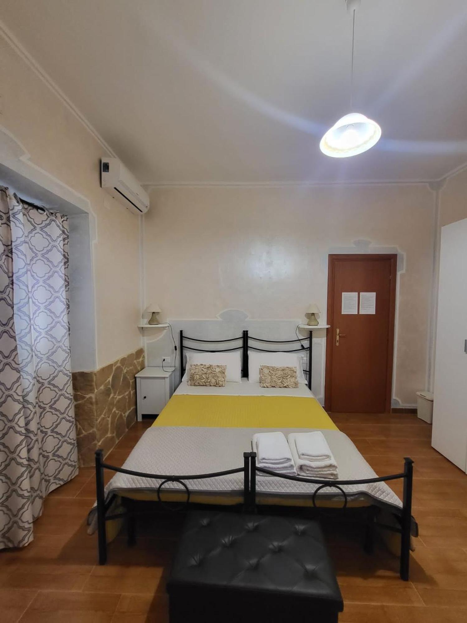 B&B Il Girasole 산타나아레시 외부 사진