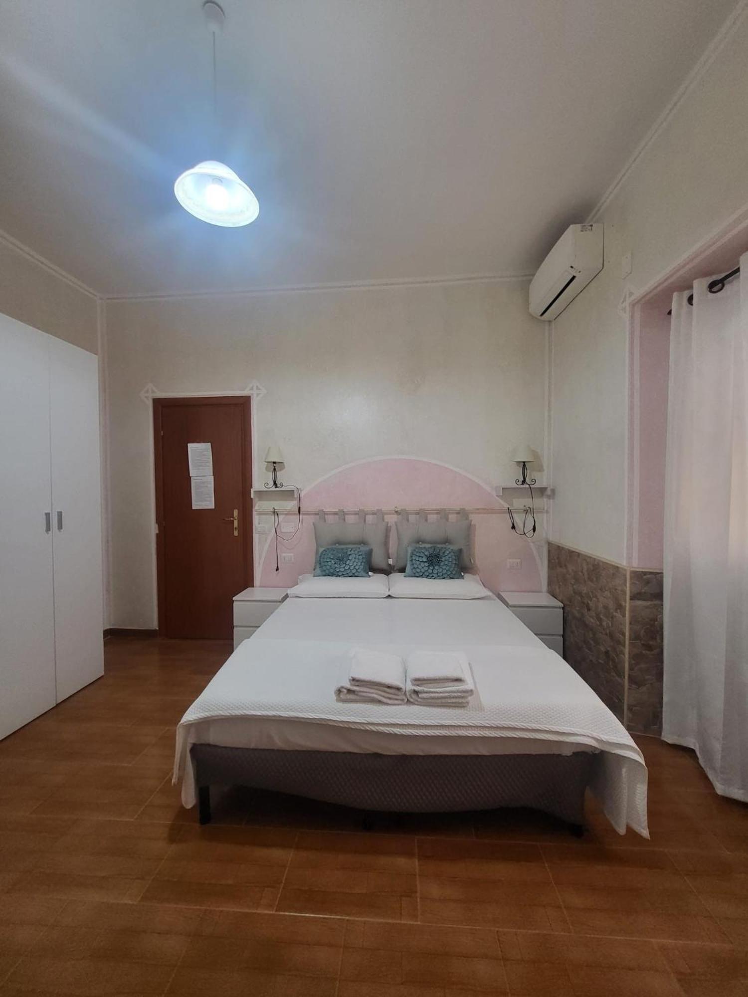 B&B Il Girasole 산타나아레시 외부 사진